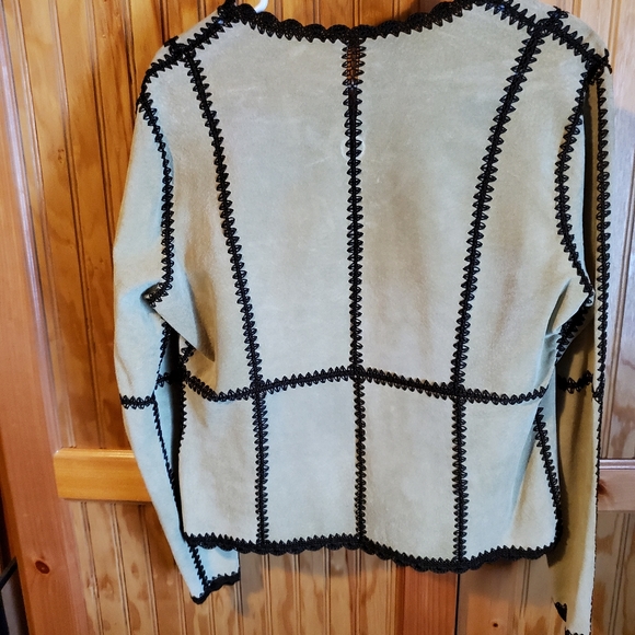 Suede green jacket with brown trim - Picture 3 of 3